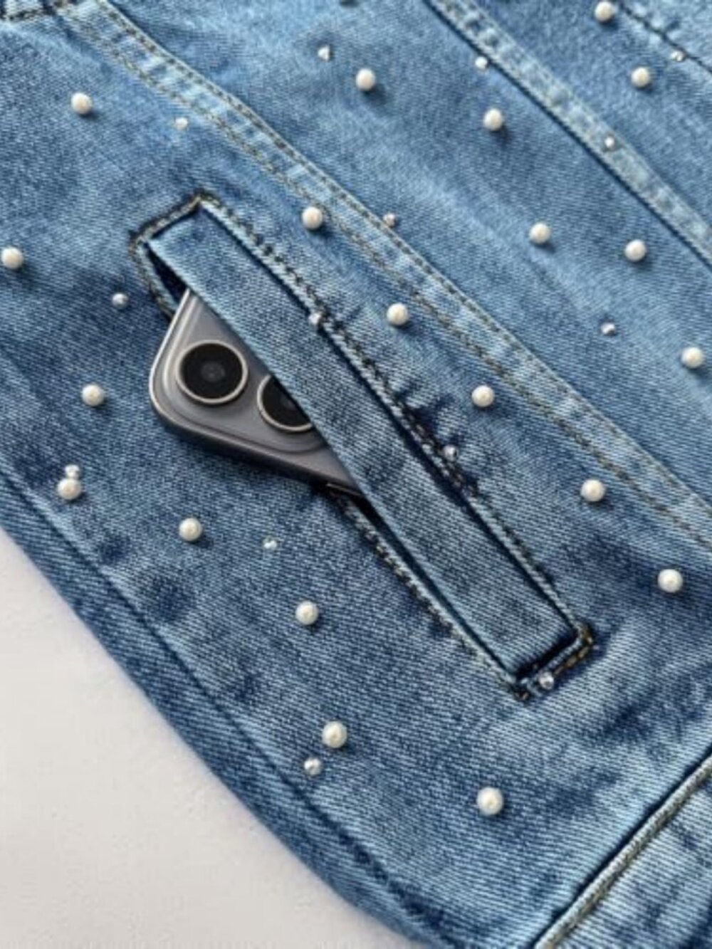 Trendy Pearl Denim Jacket with Rhinestone Buttons - Stylish Jean Outerwear for - Picture 6 of 6
